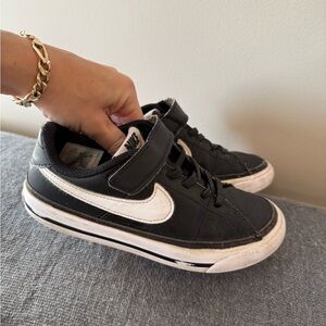 Nike Kids Black and White Velcro Sneakers